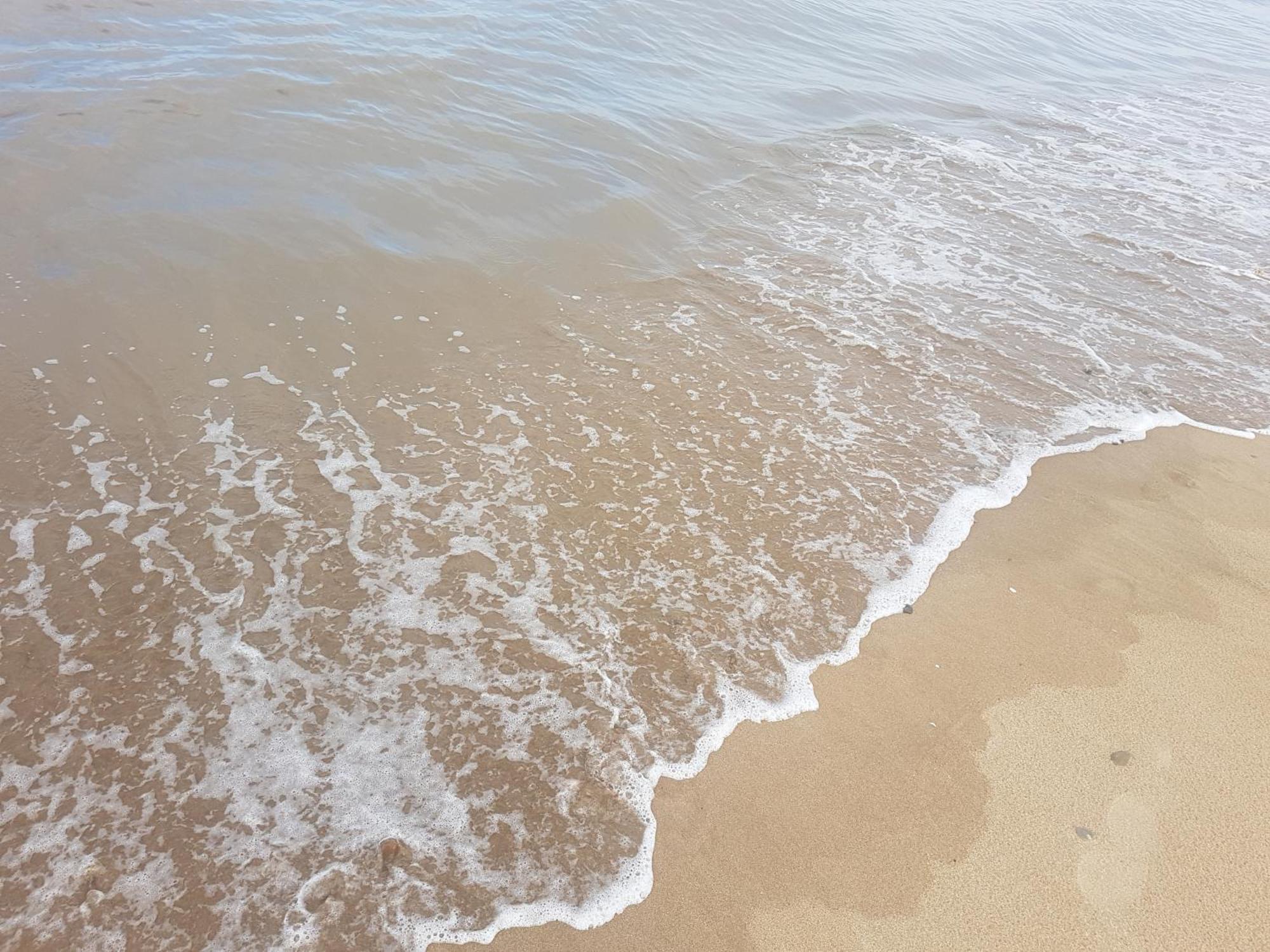 Ffrith Beach Glamping With Hot Tub Hotel Prestatyn Eksteriør billede